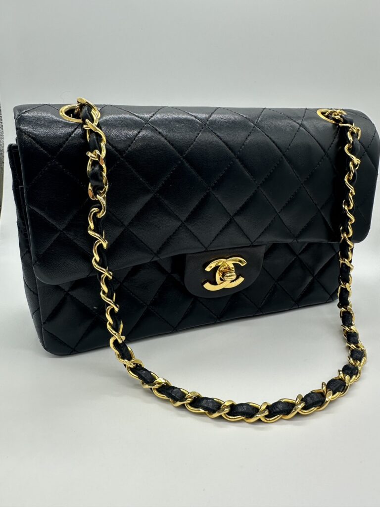 買取専門店 銀座屋 山科駅前店】永遠の憧れを手に。シャネル（CHANEL