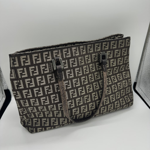 FENDI（フェンディ）トートバッグをお買取りしました】ズッカ柄と