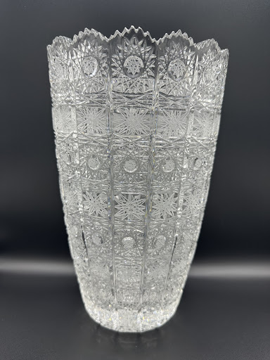 ボヘミアガラス花瓶21cm アンティーク品29049 お買取り実績】時を超えて輝き続けるボヘミアガラスの花瓶をお譲り